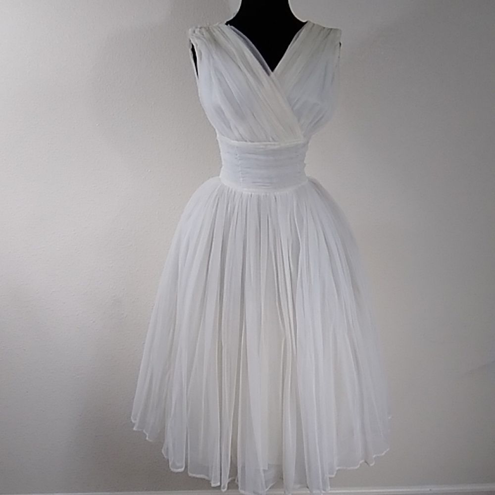 White Vintage Wedding Women Dress Size S Appropriate - Picture 14 of 15